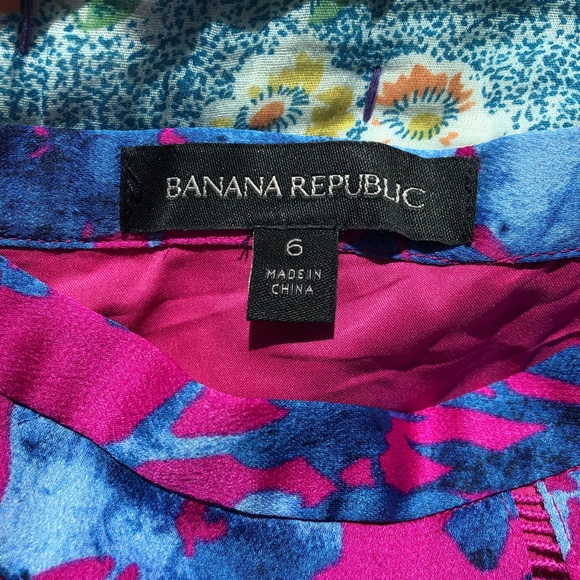 Banana Republic size 6 a-line midi satin skirt - Picture 3 of 3